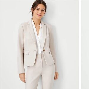 Ann Taylor “Hutton Blazer-Ivory porcelain” size 0P